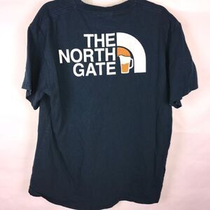 The North Gate Front Pocket Graphic T-shirt Mens Size Large In Gray